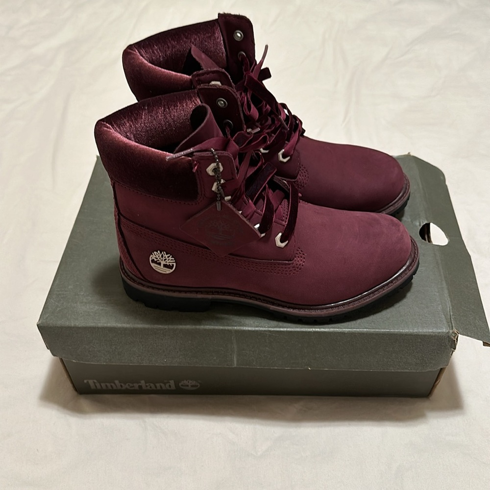 Brand new burgundy velvet Timberlands size 7.